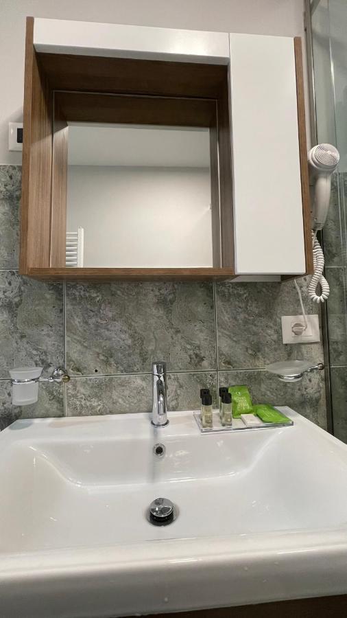Comfort Apartment In City Center 地拉那 外观 照片